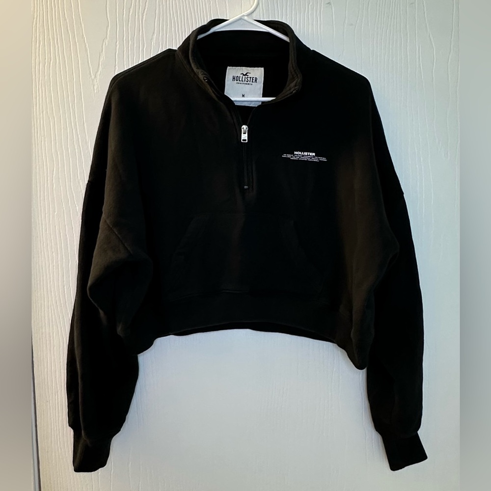 Hollister black 1/4 zip long sleeve cropped pullover sweatshirt women’s medium